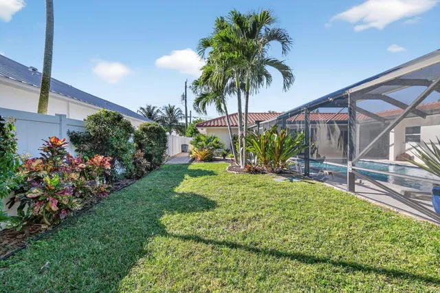 $1,498,000 | 198 Golfview Drive, Tequesta, FL 33469
