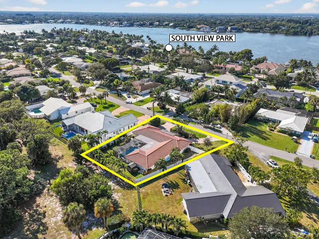 $1,498,000 | 198 Golfview Drive, Tequesta, FL 33469