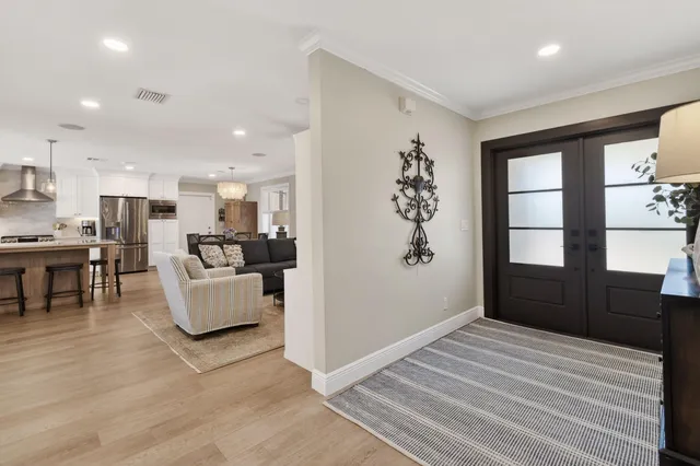 $1,498,000 | 198 Golfview Drive, Tequesta, FL 33469