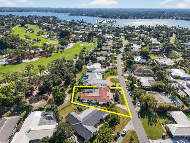 $1,498,000 | 198 Golfview Drive, Tequesta, FL 33469