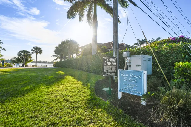 $1,498,000 | 198 Golfview Drive, Tequesta, FL 33469