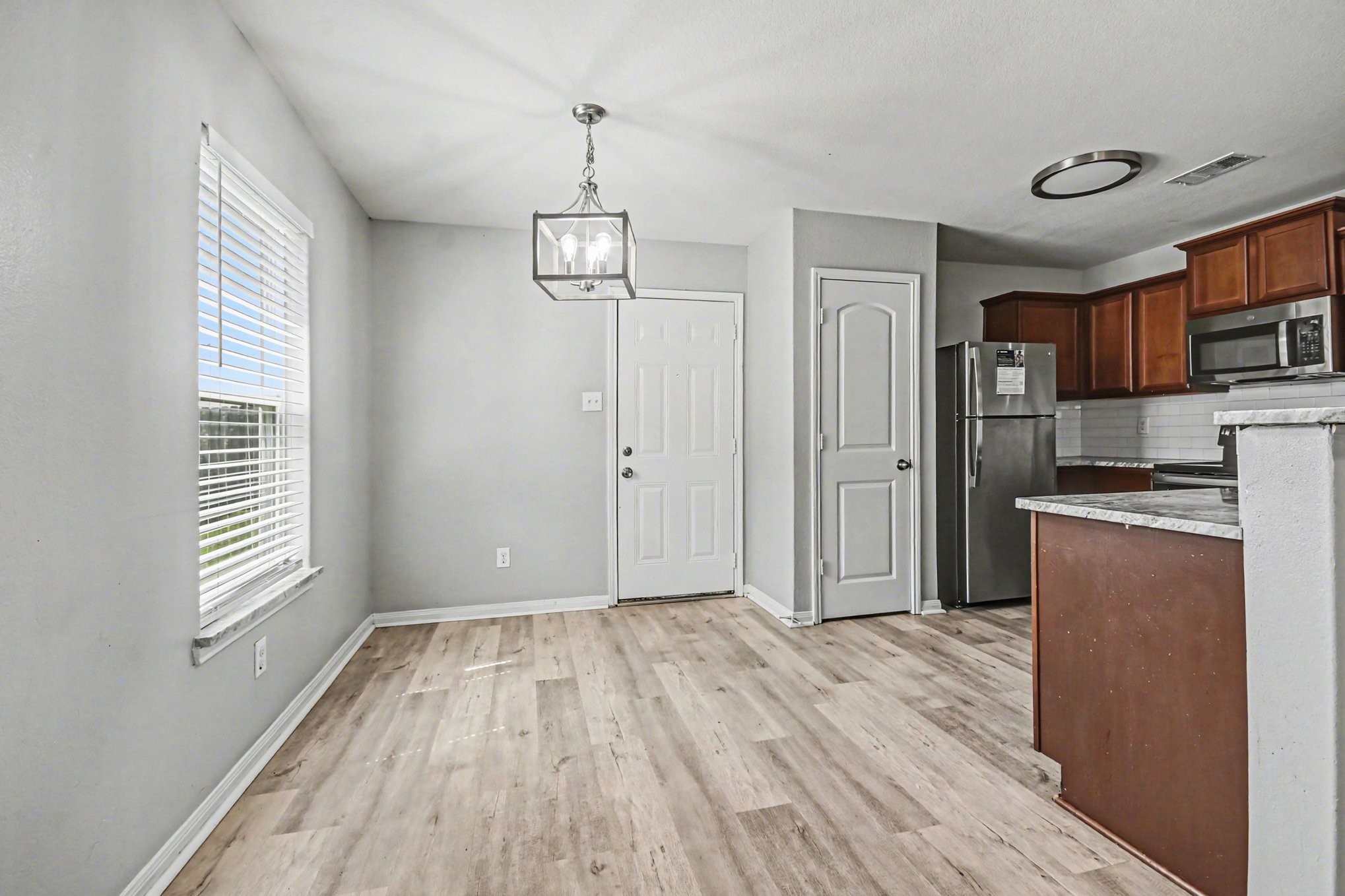 5835 Golden Cove Road Cove, TX 77523 - Photo 8 of 22