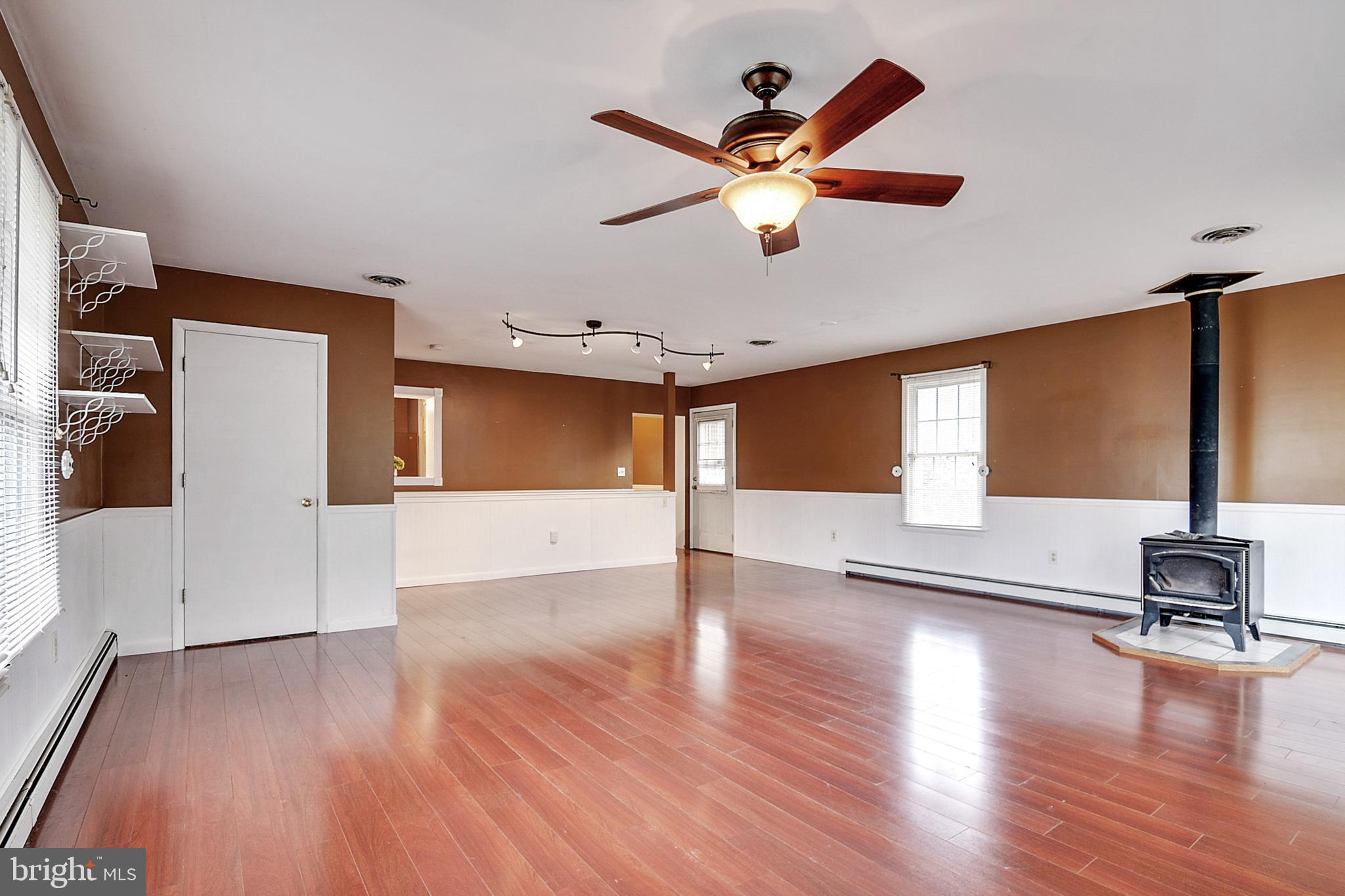 2149 Bethel Road Finksburg, MD 21048 - Photo 14 of 25 Great Room offers Large Walk-In Closet