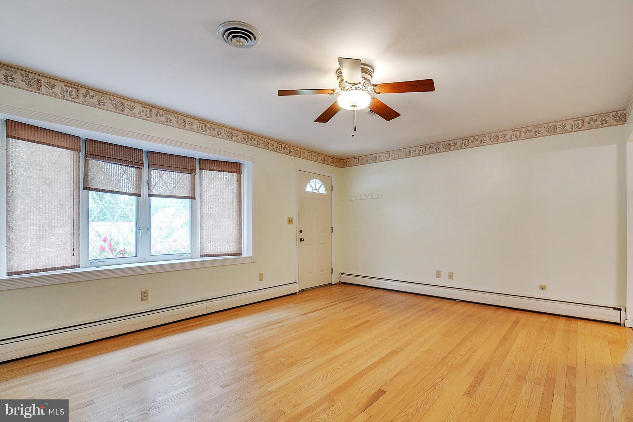 2149 Bethel Road Finksburg, MD 21048 - Photo 4 of 25 Living Room with Bay Window