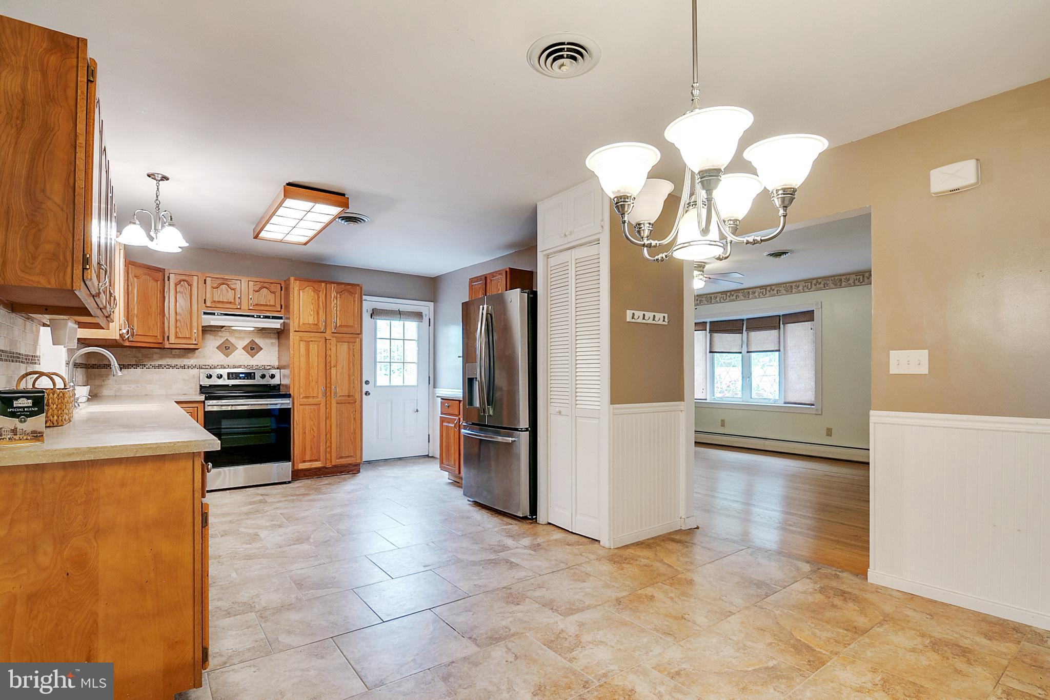 2149 Bethel Road Finksburg, MD 21048 - Photo 6 of 25 Kitchen - Stainless Steel Appliances & Pantry