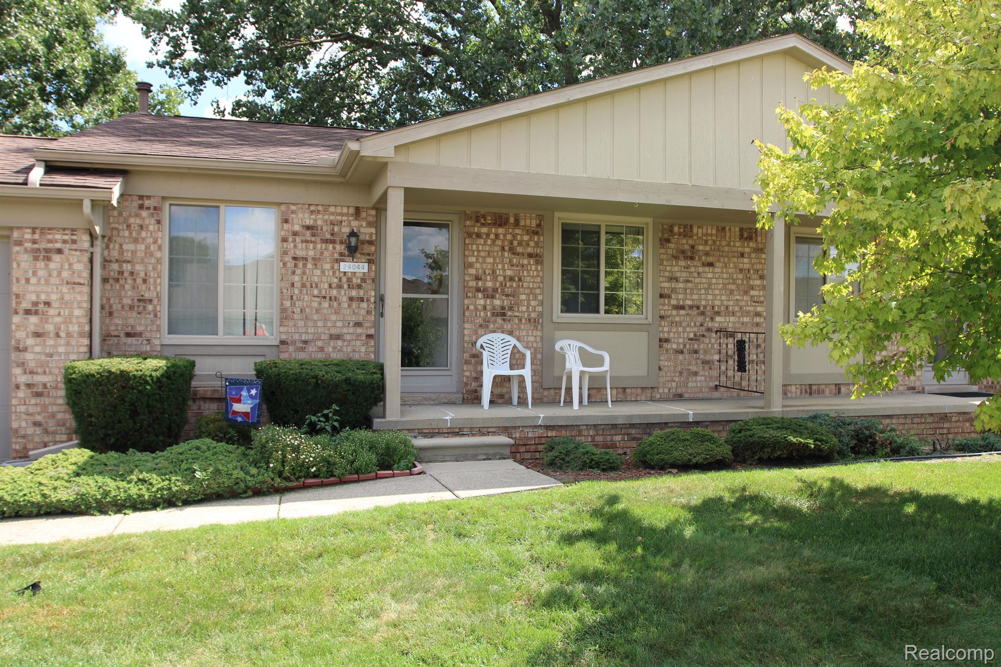 24044 Old Kent Road North Warren, MI 48091 - Photo 1 of 18 Gallery Image 1