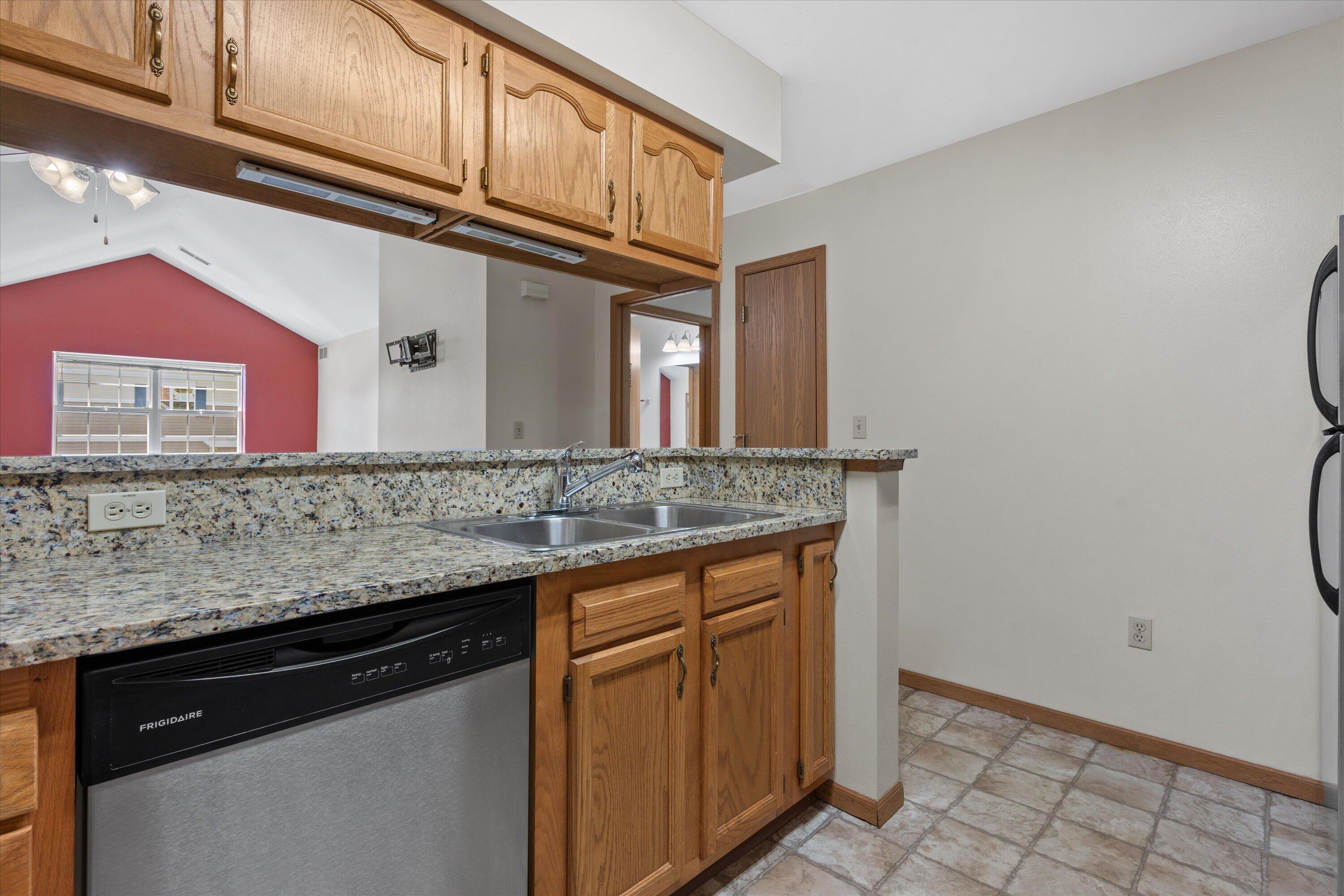 7972 North 107th Street Milwaukee, WI 53224 - Photo 10 of 43 kitchen