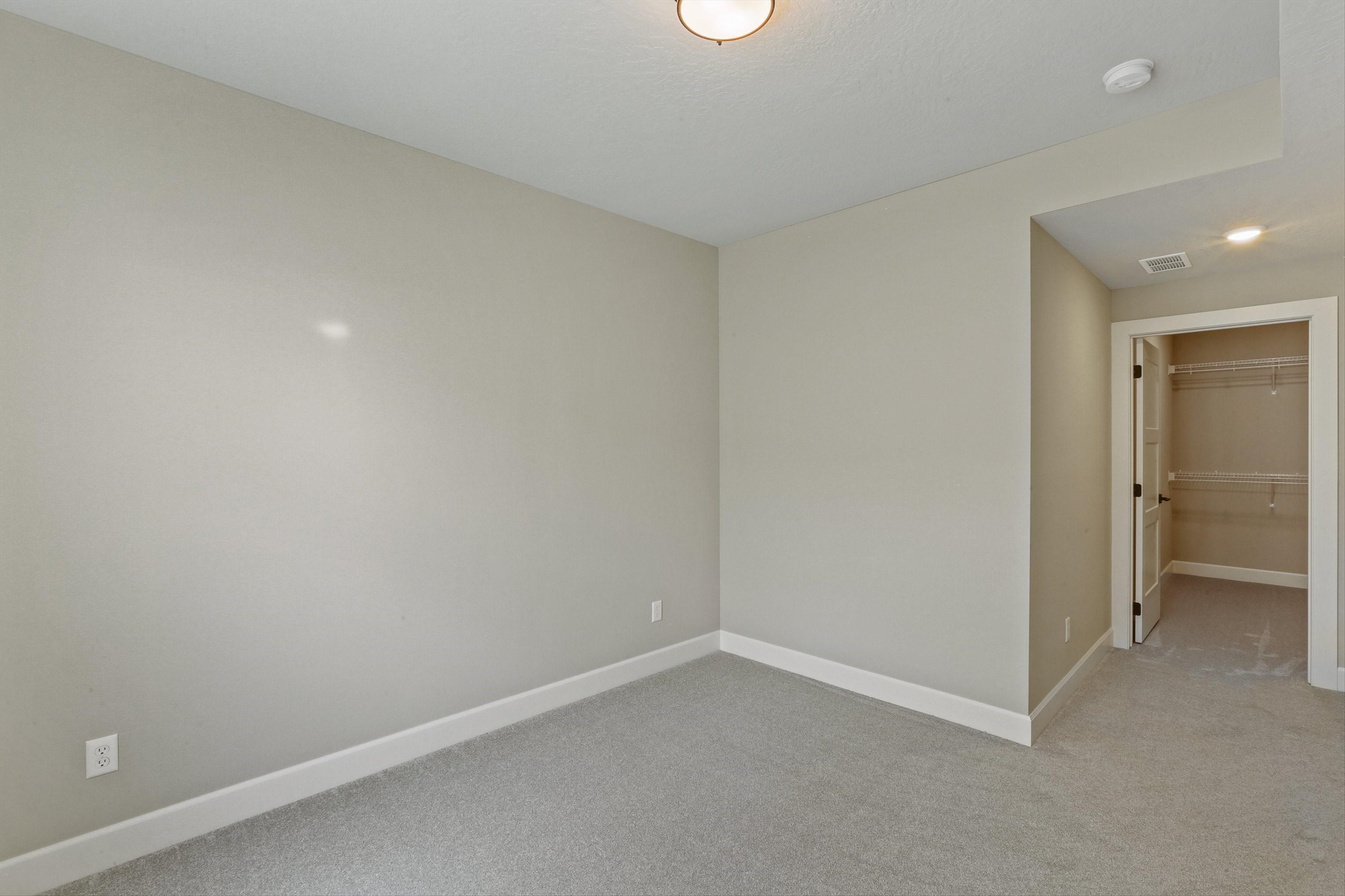 5212 South Scout Street Spokane, WA 99223 - Photo 21 of 27