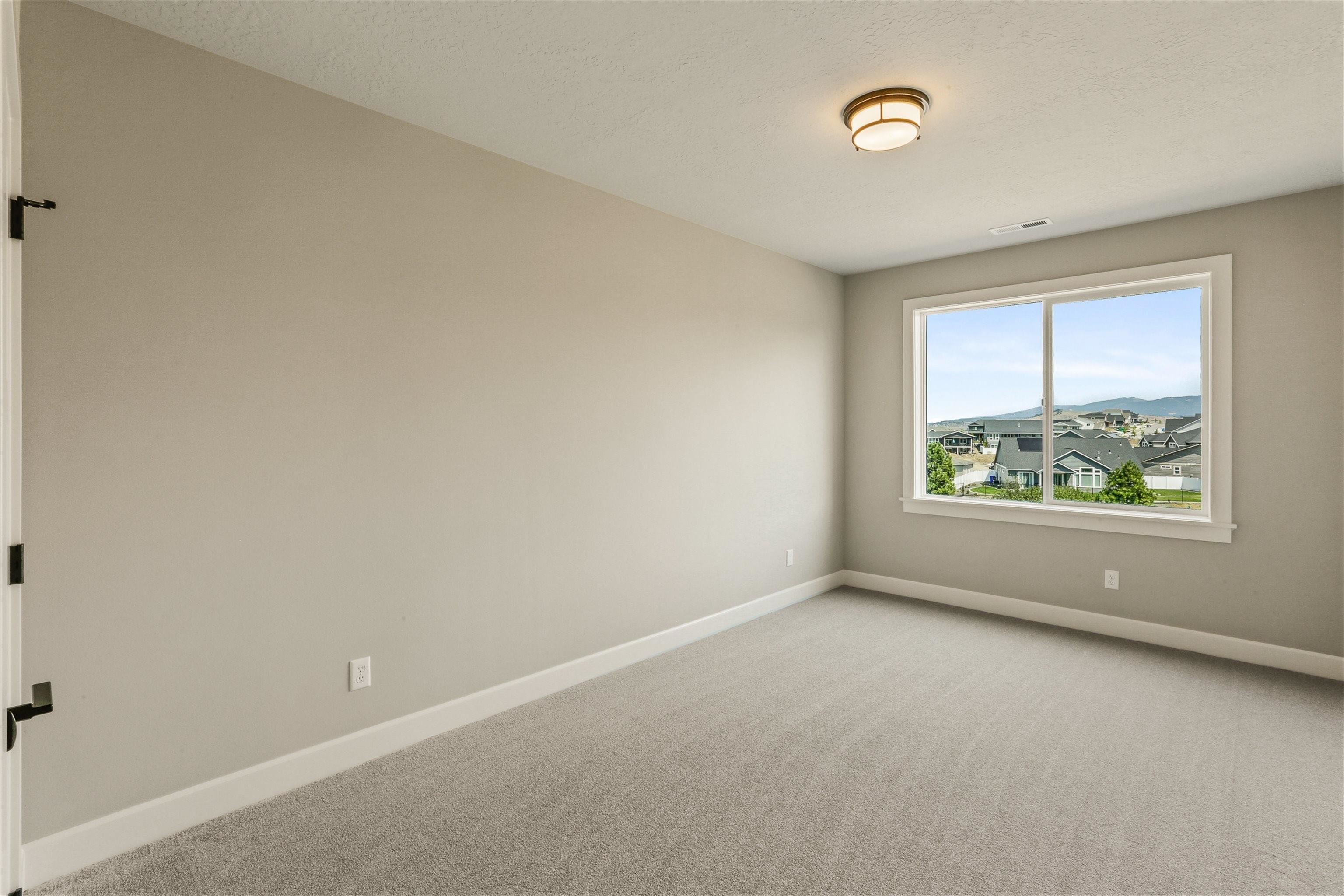 5212 South Scout Street Spokane, WA 99223 - Photo 24 of 27