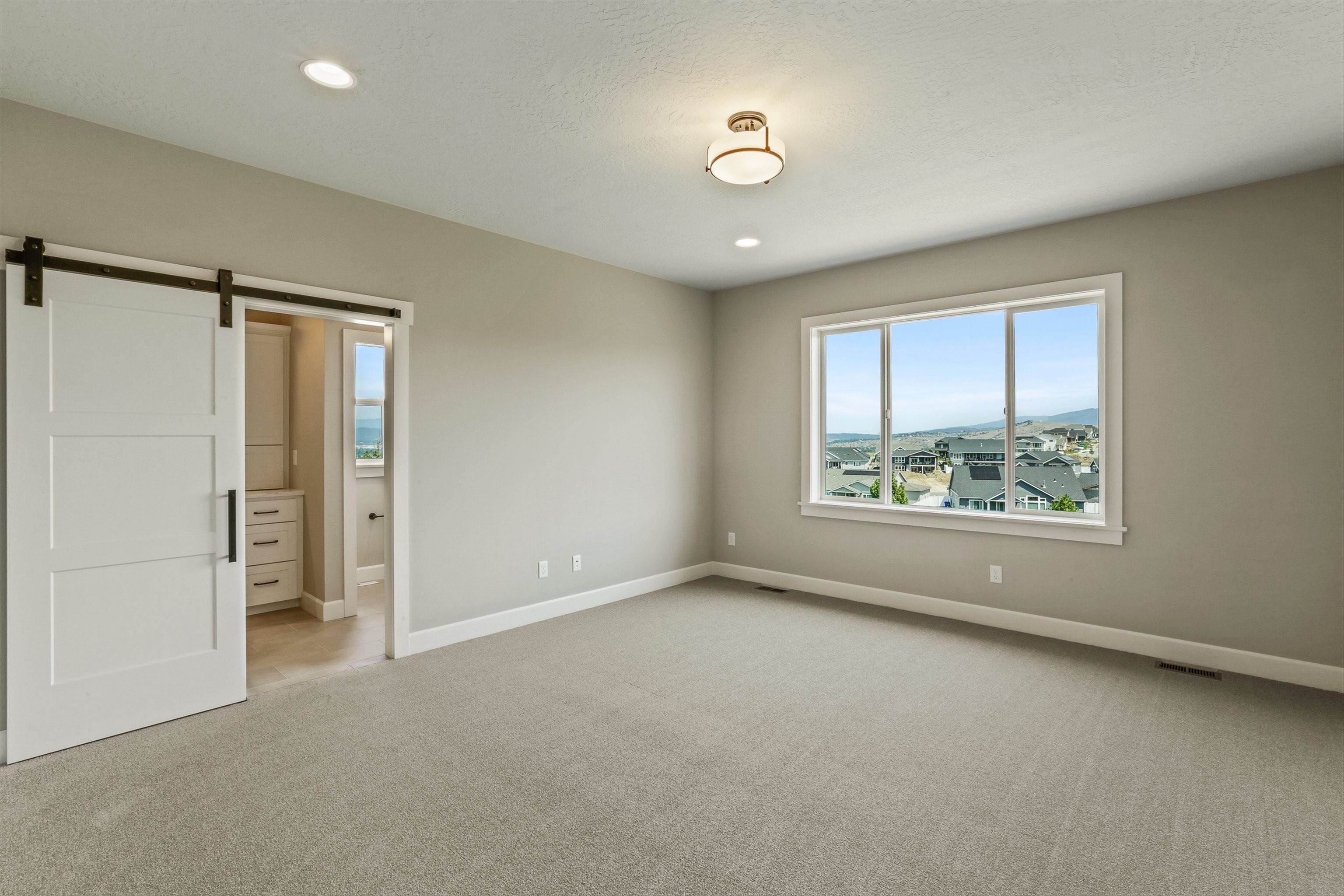 5212 South Scout Street Spokane, WA 99223 - Photo 10 of 27