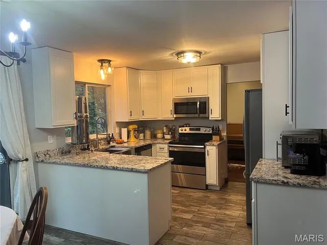 $370,000 | 4606 Hickory Ridge View Court, Eureka, MO 63025