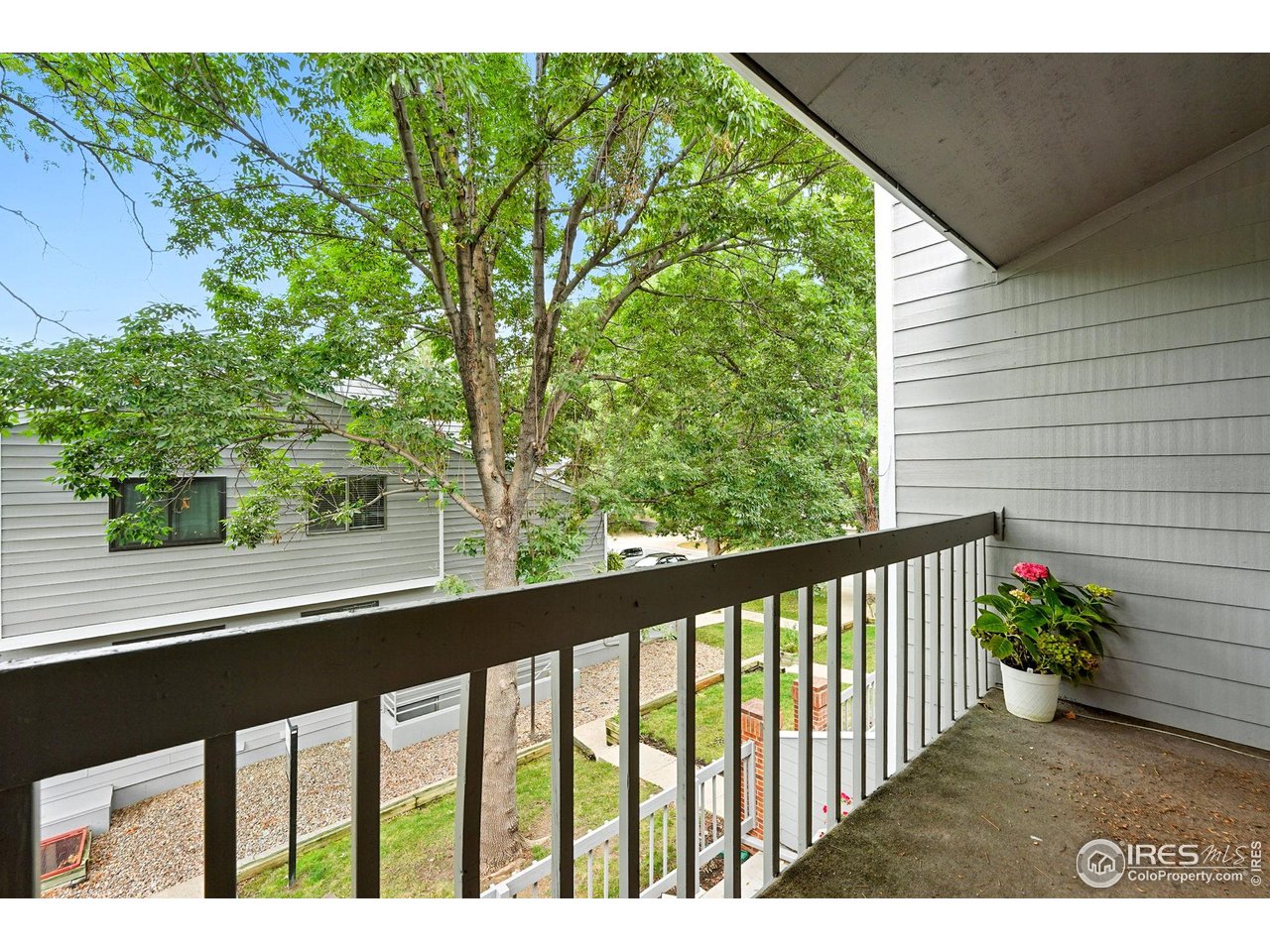 5016 Buckingham Road, Unit 4 Boulder, CO 80301 - Photo 14 of 22 a view of a porch