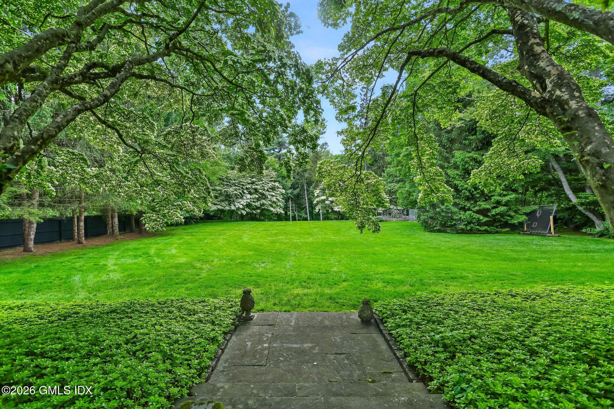 184 Stanwich Road Greenwich, CT 06830 - Photo 43 of 50 37-web-or-mls-184-stanwich-rd