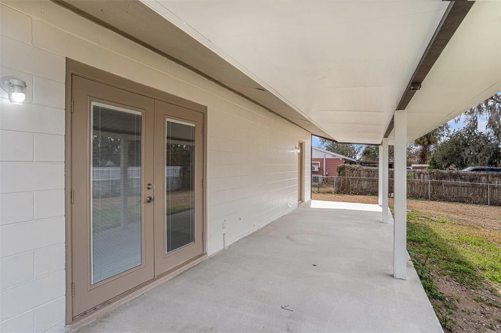 2527 Ridge Top Way Valrico, FL 33594 - Photo 3 of 29