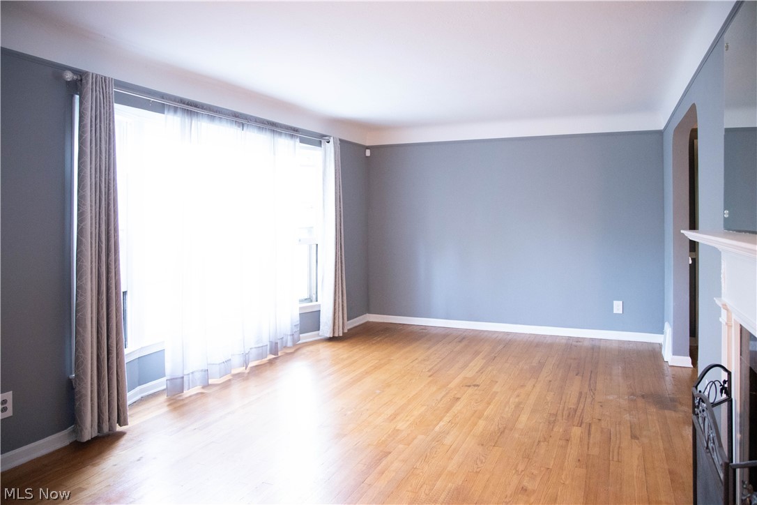 3511 Radcliffe Road Cleveland Heights, OH 44121 - Photo 4 of 29