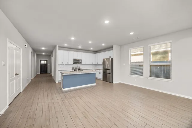 $2,600 | 8315 Divot Trace, Fulshear, TX 77441