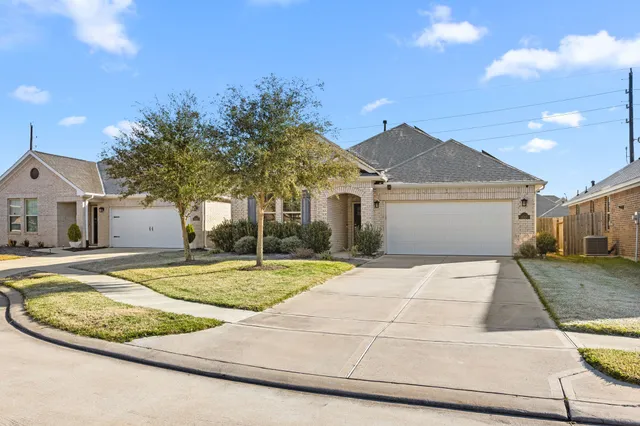 $2,600 | 8315 Divot Trace, Fulshear, TX 77441