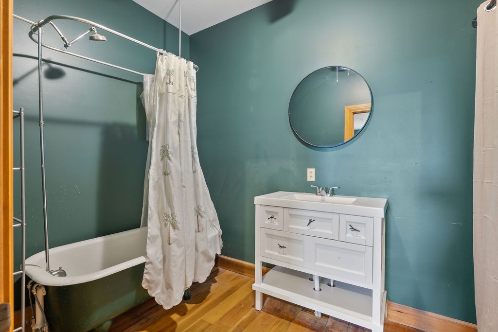 2600 Charlie Thomas Road Cornersville, TN 37047 - Photo 28 of 35 a bathroom with a sink and a mirror