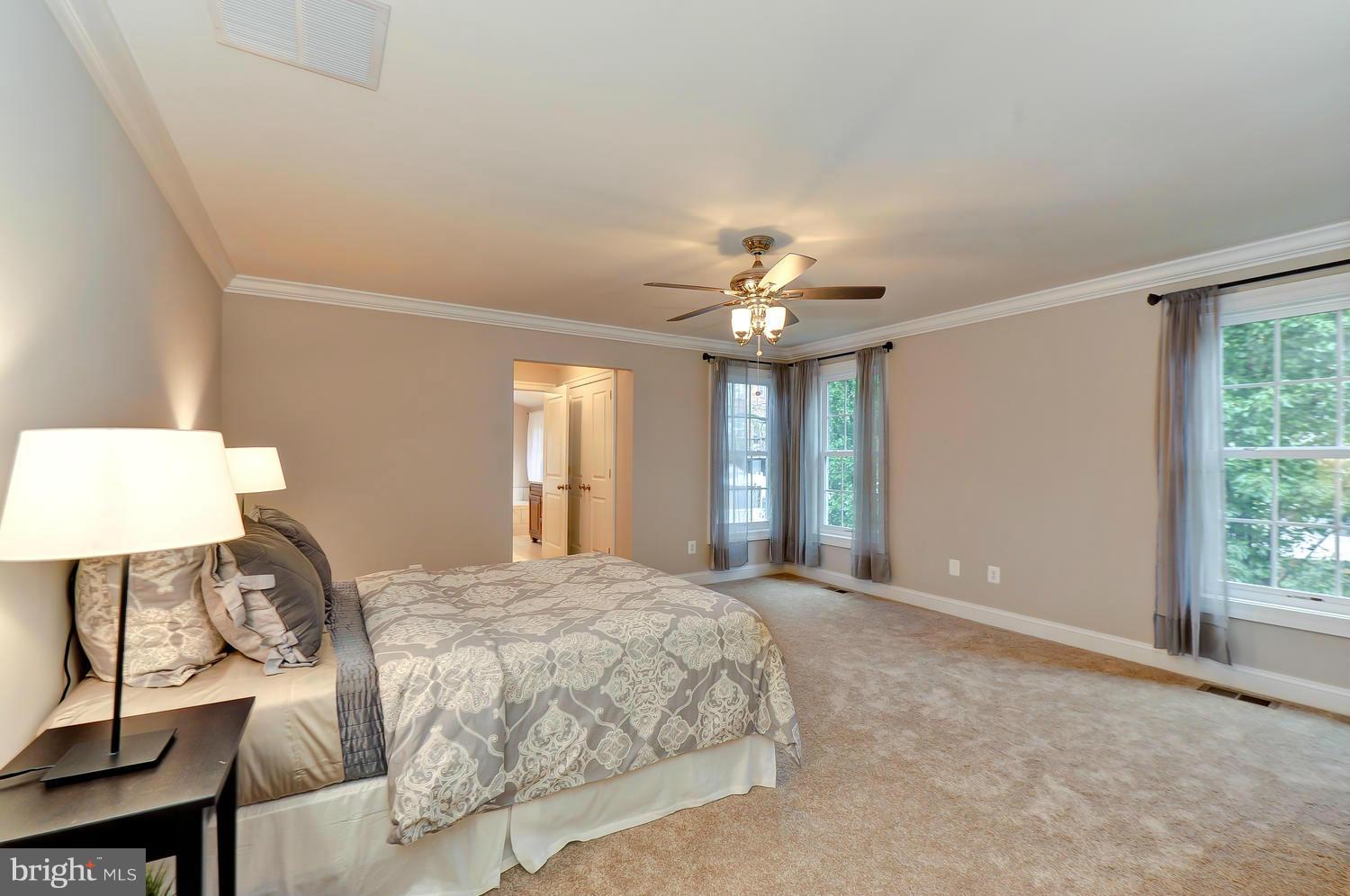 116 West Glebe Road, Unit A Alexandria, VA 22305 - Photo 12 of 18 Bedroom (Master)