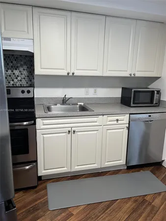 $2,100 | 1 Glen Royal Parkway, Unit 603, Miami, FL 33125