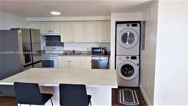 $2,100 | 1 Glen Royal Parkway, Unit 603, Miami, FL 33125