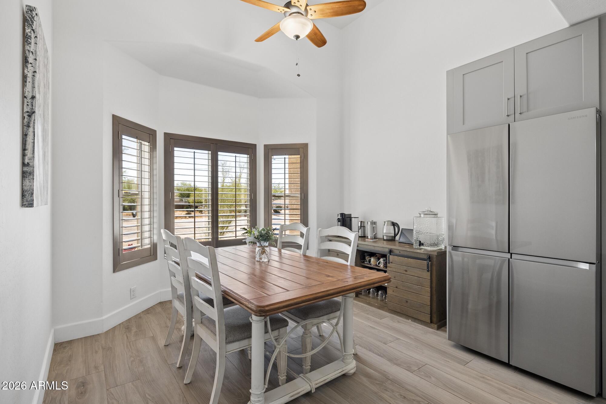 907 North Mountain Road Mesa, AZ 85207 - Photo 11 of 44