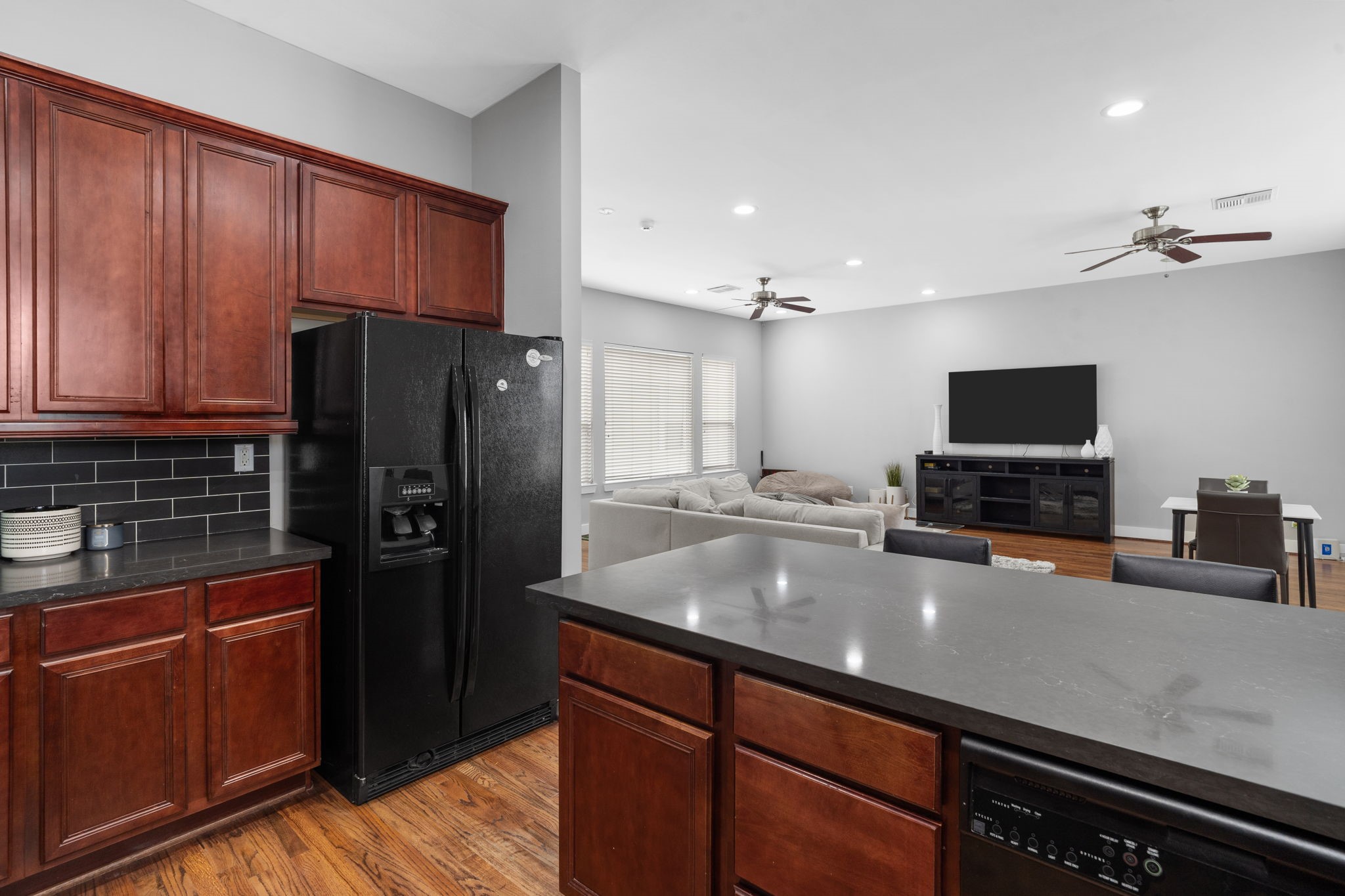 926 Lester Street Houston, TX 77007 - Photo 16 of 27
