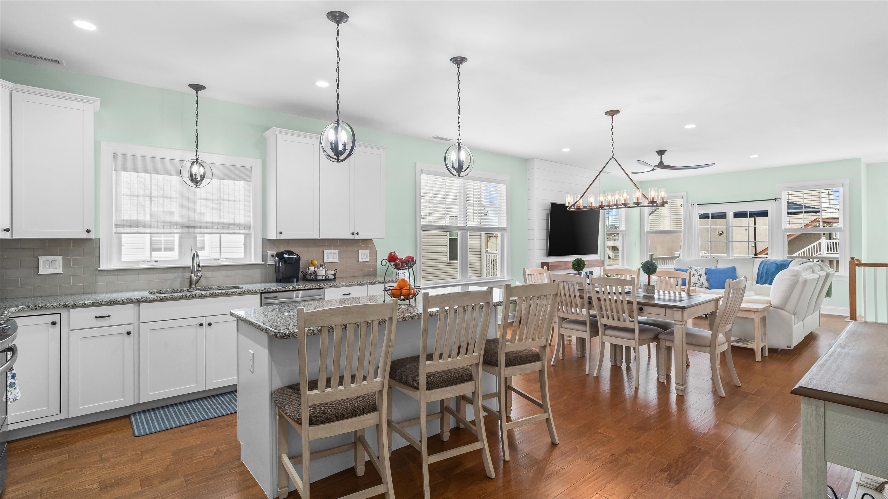 126 Anglesea Drive, Unit RIGHT SIDE North Wildwood, NJ 08260 - Photo 6 of 41
