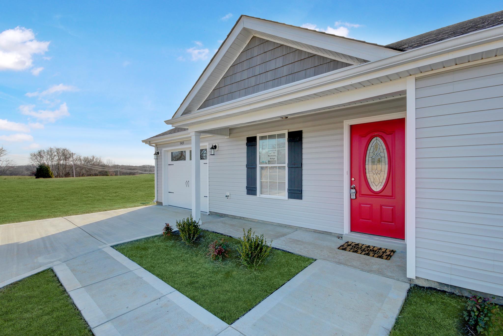 104 Kentucky Ridge Oak Grove, KY 42262 - Photo 2 of 11