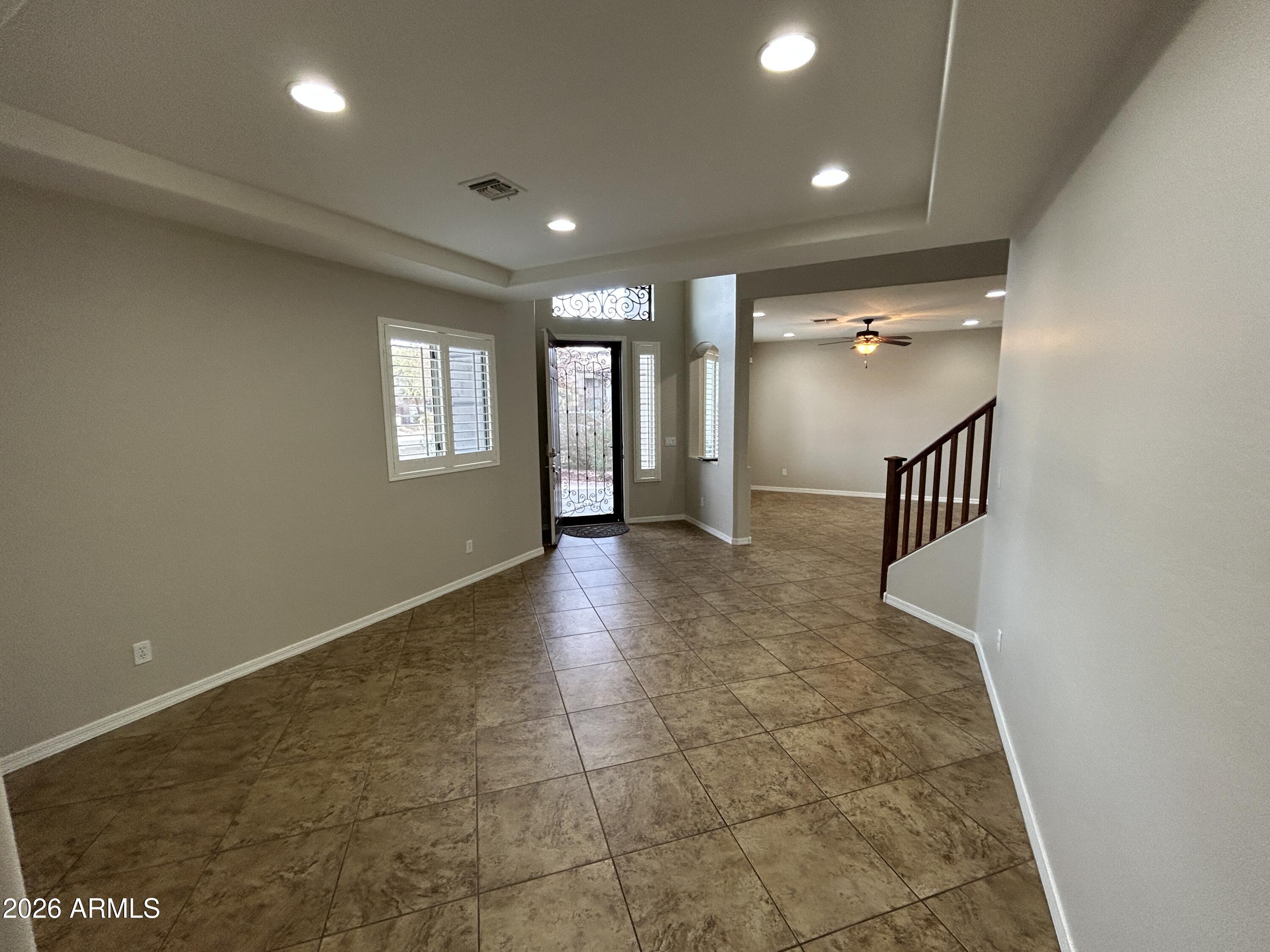 5411 West Rowel Road Phoenix, AZ 85083 - Photo 5 of 29