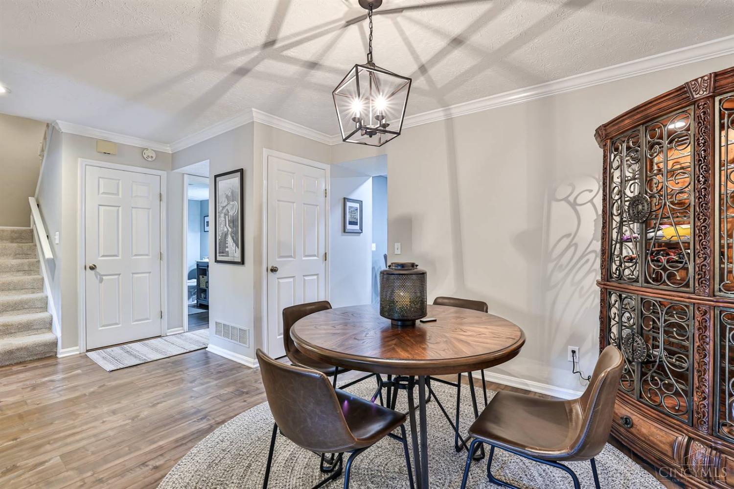 502 Shakerdale Road Montgomery, OH 45242 - Photo 9 of 27