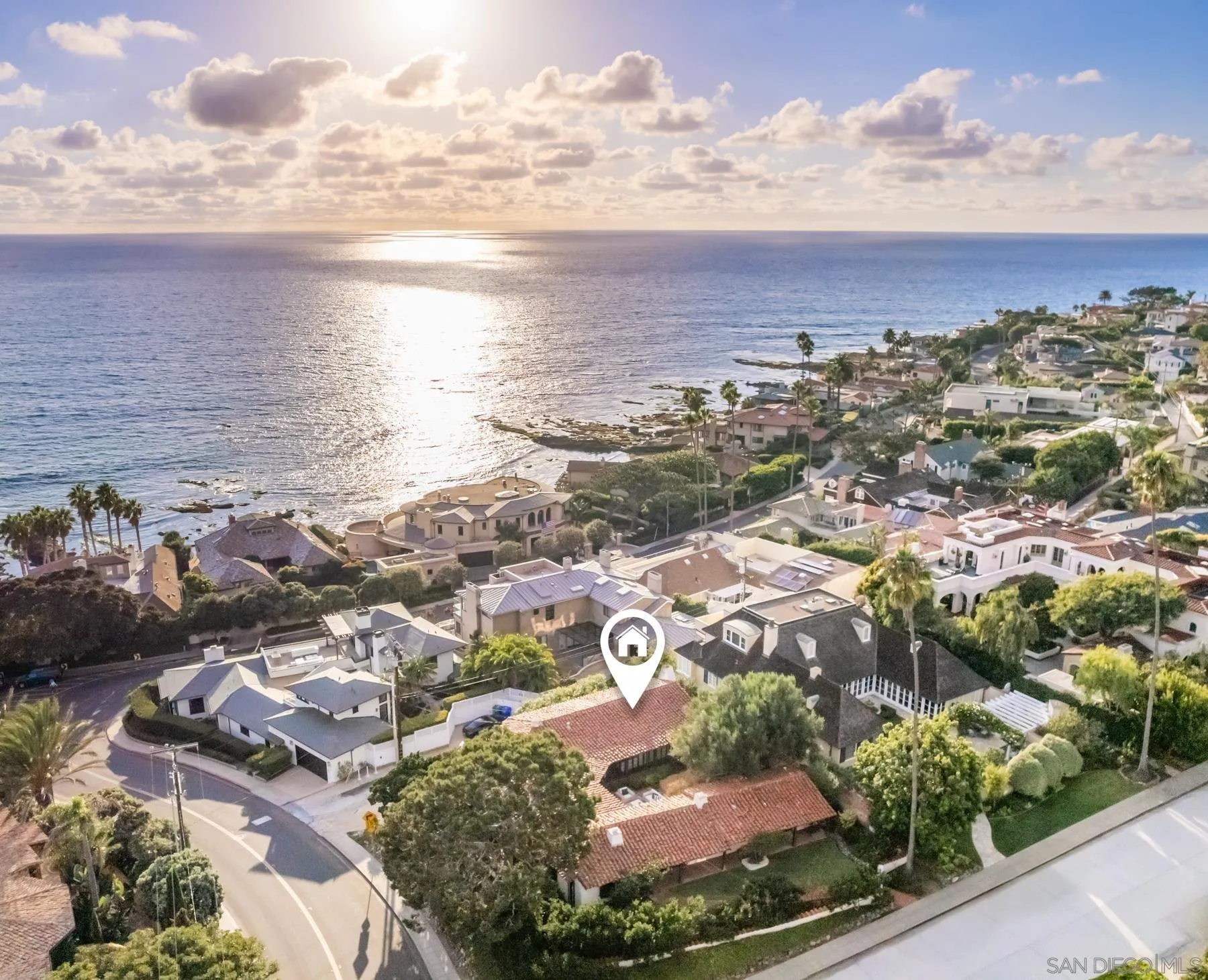 6004 Avenida Cresta La Jolla, CA 92037 - Photo 57 of 58 an aerial view of residential building with yard
