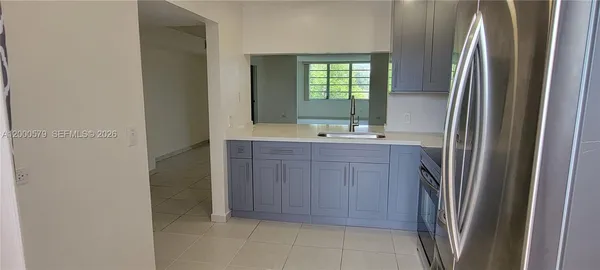 $2,500 | Royal Oaks, Miami, FL 33179