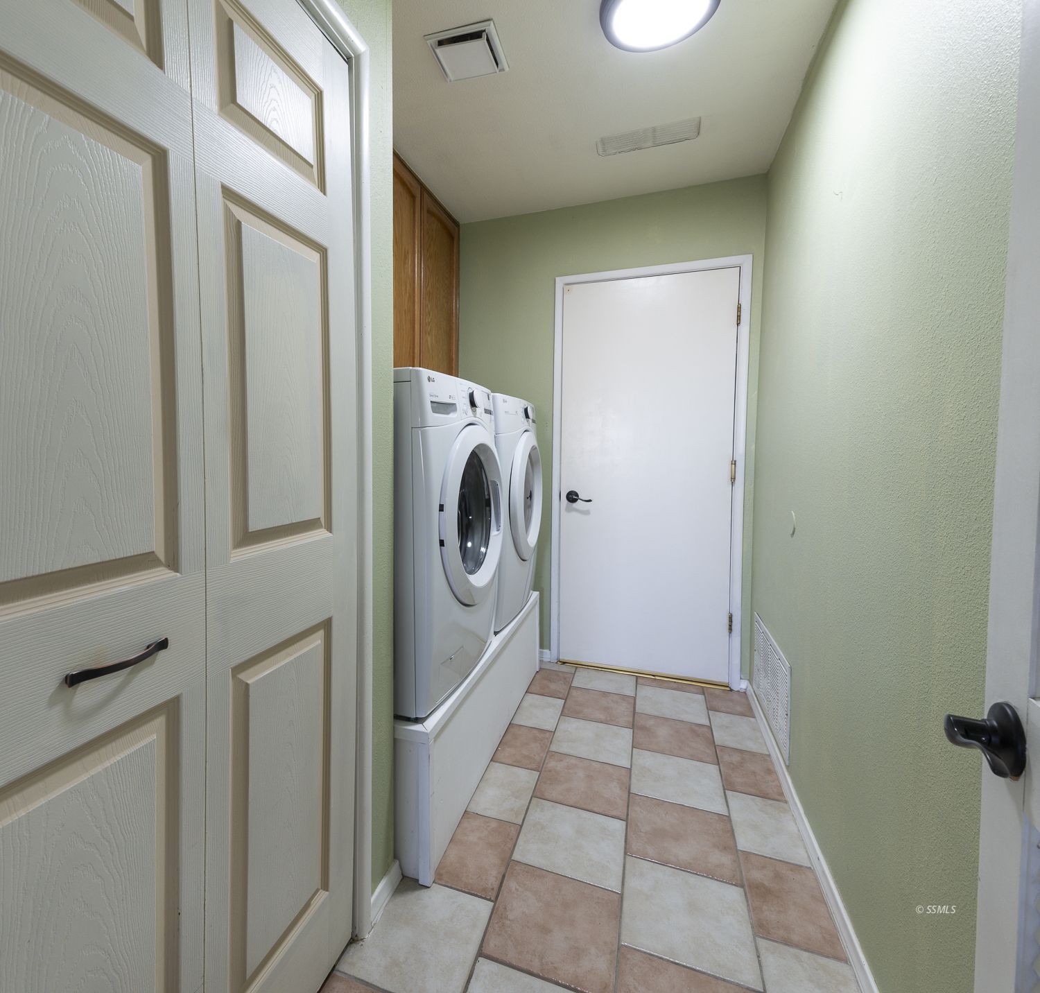 1216 Beasley Street Ridgecrest, CA 93555 - Photo 30 of 42 Gallery Image 30