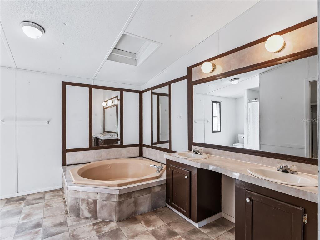 7363 C R 763 Bushnell, FL 33513 - Photo 18 of 51
