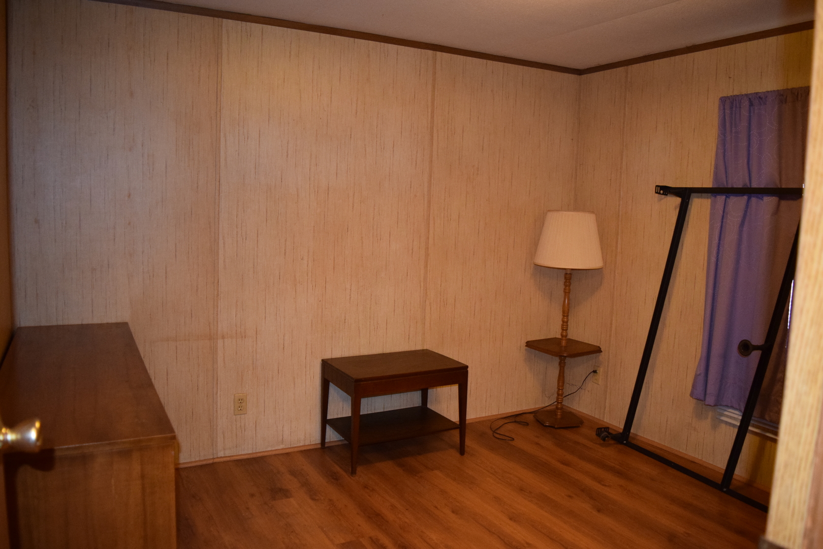 746 Chapparal Terrace Matteson, IL 60443 - Photo 15 of 17 a view of a room with wooden floor and lounge chair