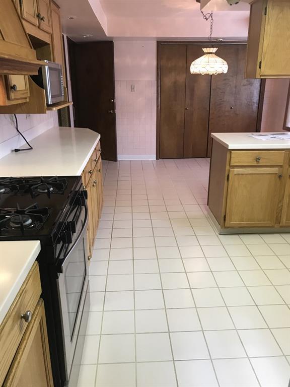 40 Windsor Street Indiana, PA 15701 - Photo 8 of 20 Kitchen