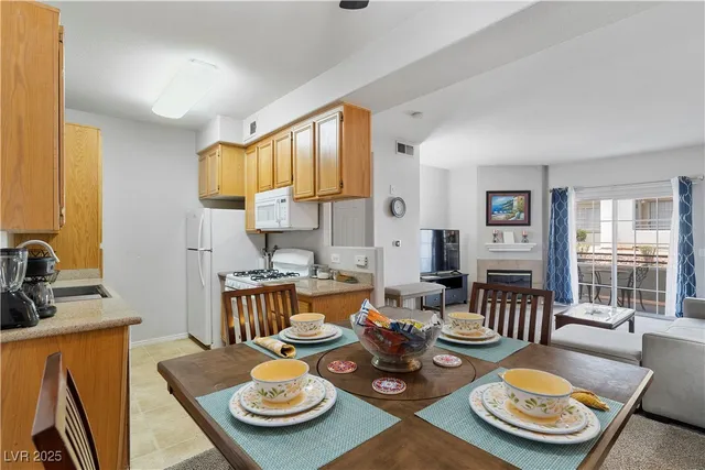 $189,990 | 3318 North Decatur Boulevard, Unit 1013, Las Vegas, NV 89130