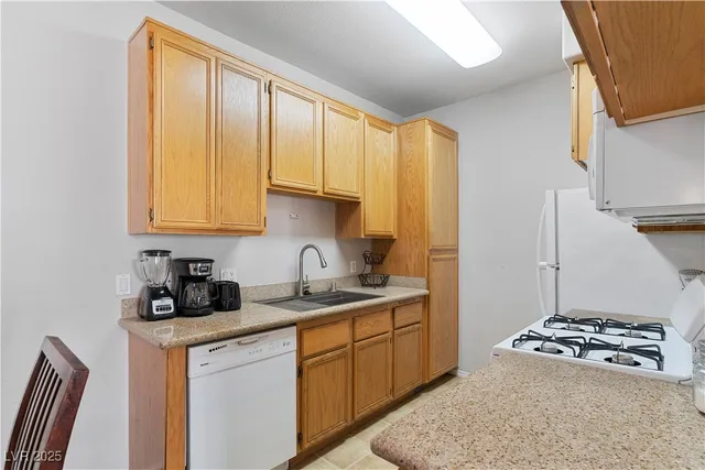 $189,990 | 3318 North Decatur Boulevard, Unit 1013, Las Vegas, NV 89130