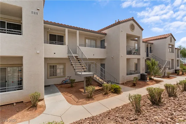 $189,990 | 3318 North Decatur Boulevard, Unit 1013, Las Vegas, NV 89130