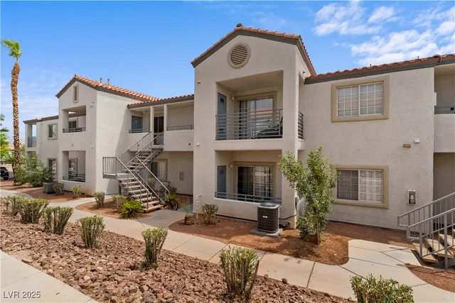 $189,990 | 3318 North Decatur Boulevard, Unit 1013, Las Vegas, NV 89130