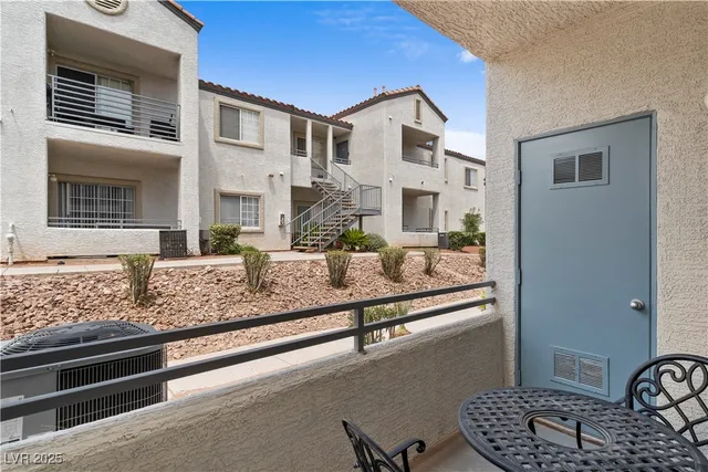 $189,990 | 3318 North Decatur Boulevard, Unit 1013, Las Vegas, NV 89130