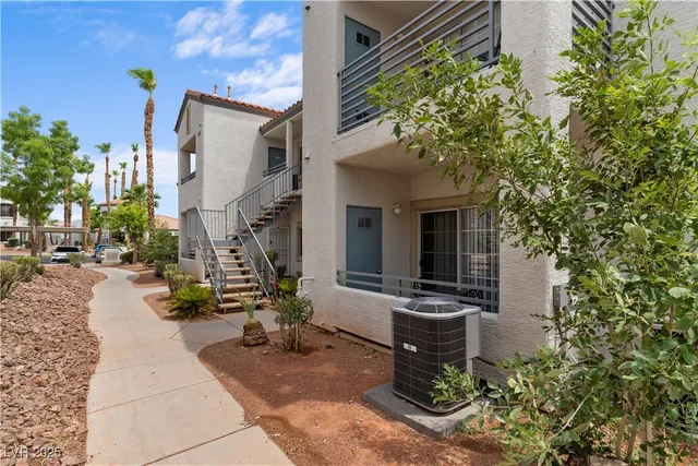 $189,990 | 3318 North Decatur Boulevard, Unit 1013, Las Vegas, NV 89130