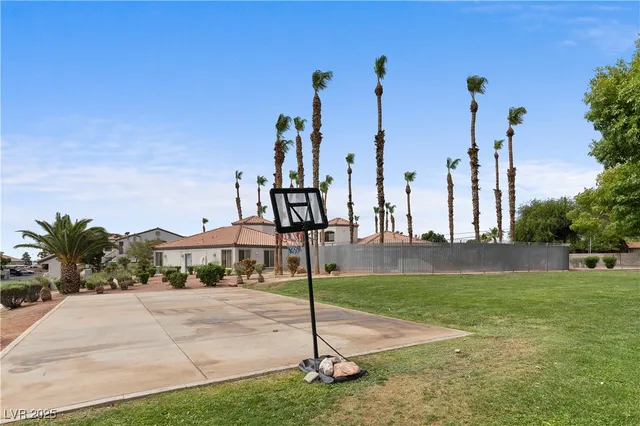 $189,990 | 3318 North Decatur Boulevard, Unit 1013, Las Vegas, NV 89130