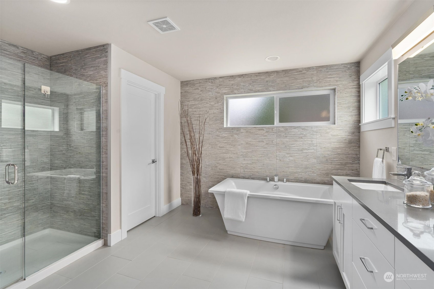 3769 Monterey Court Northeast Renton, WA 98056 - Photo 23 of 39 Gallery Image 23
