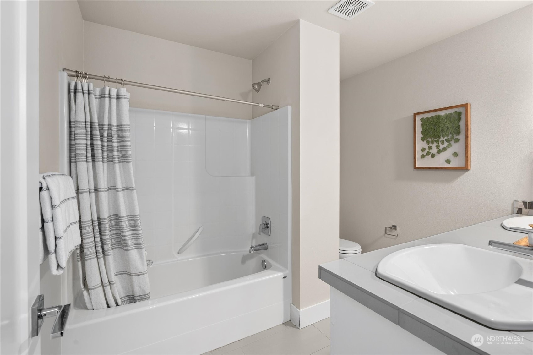 3769 Monterey Court Northeast Renton, WA 98056 - Photo 28 of 39 Gallery Image 28