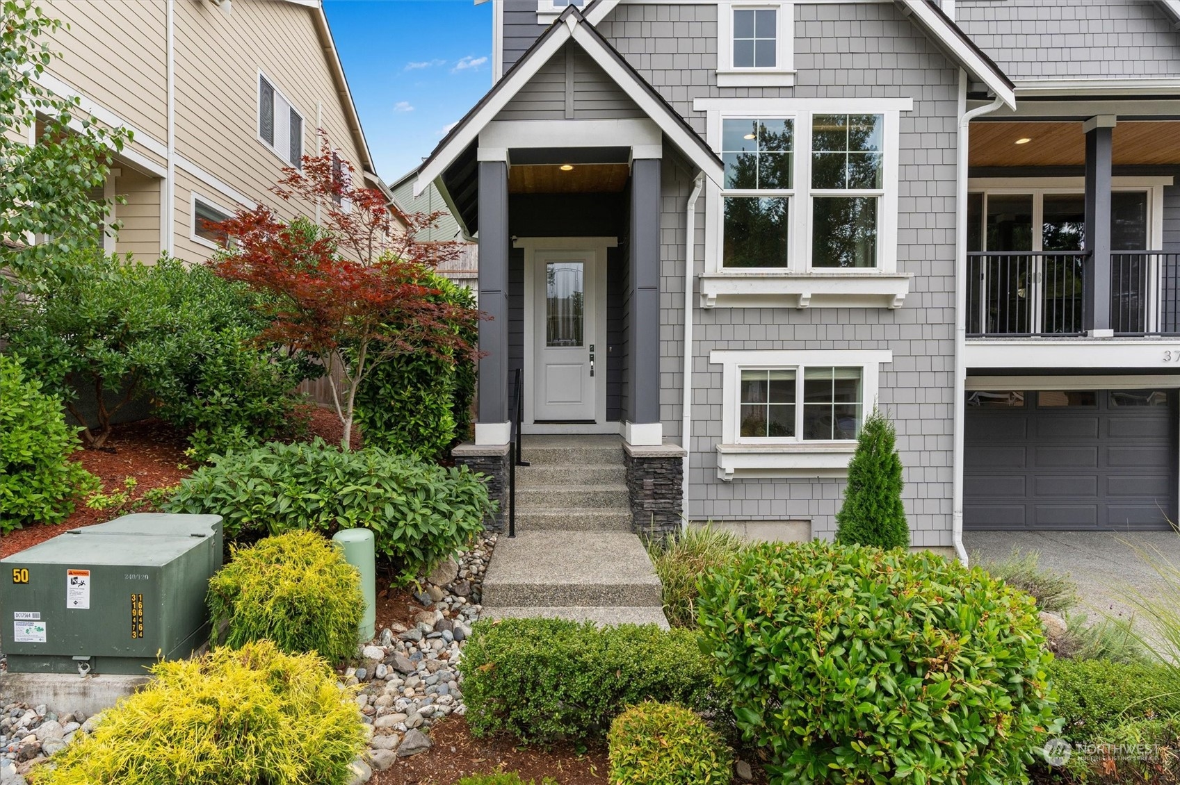 3769 Monterey Court Northeast Renton, WA 98056 - Photo 3 of 39 Gallery Image 3