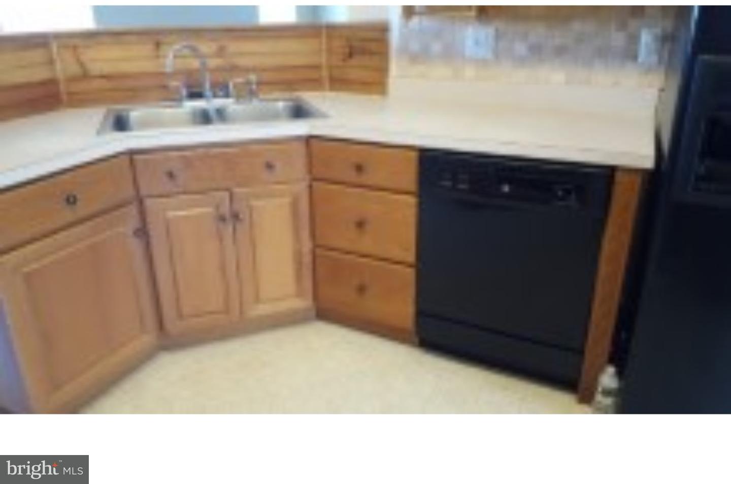 404 Kent Road Upper Darby, PA 19082 - Photo 4 of 4