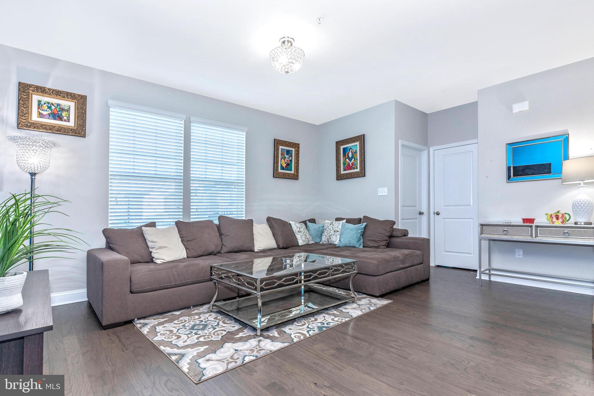4656 Cambria Road Frederick, MD 21703 - Photo 3 of 46 Living Room