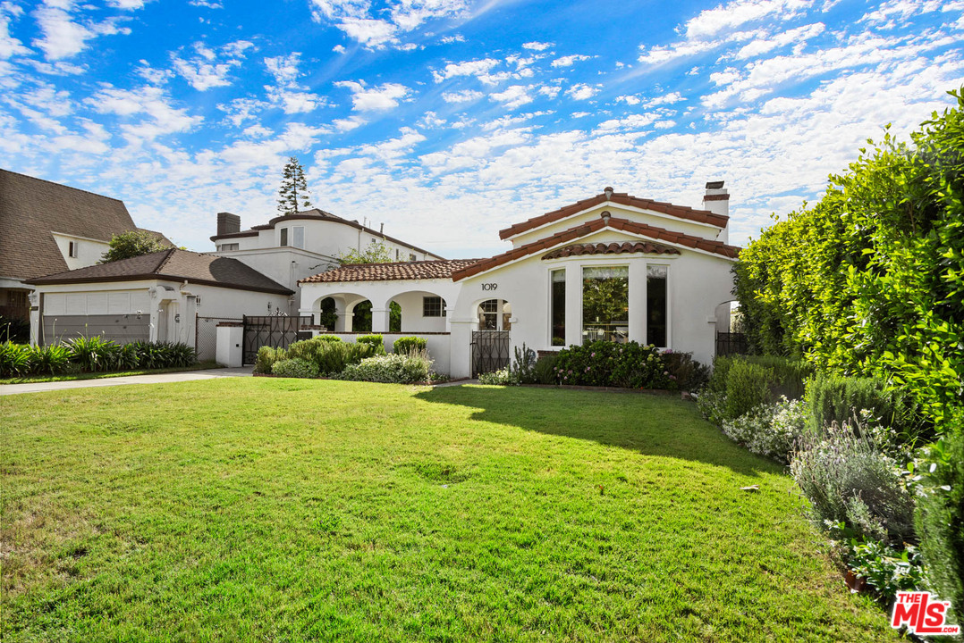 1019 South Rimpau Boulevard Los Angeles, CA 90019 - Photo 5 of 48